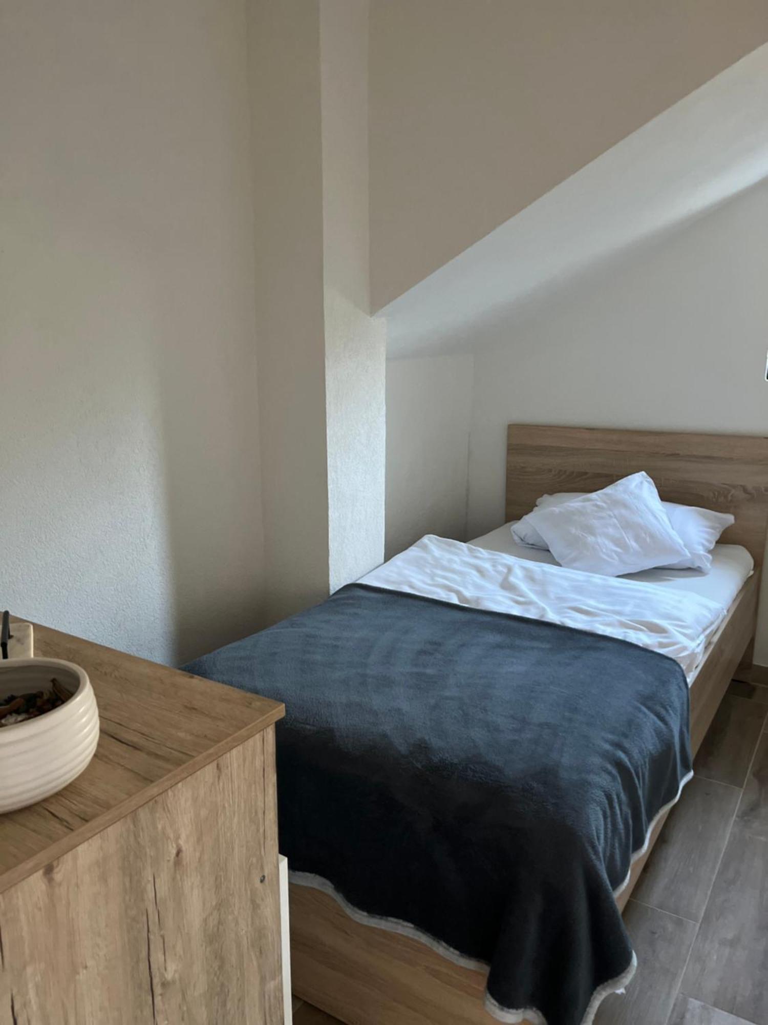 Guest House Eden Бихач Экстерьер фото